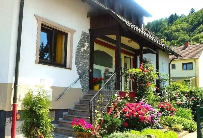 Majatalo Gästehaus Hermine