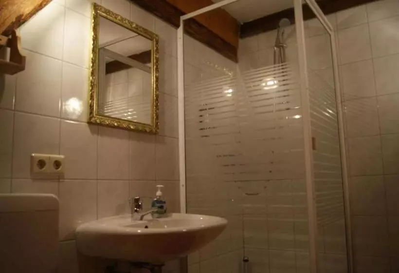 Retkeilymaja Gasthaus Alte Brauerei