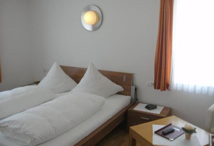 호스텔 Gasthof Hosbein