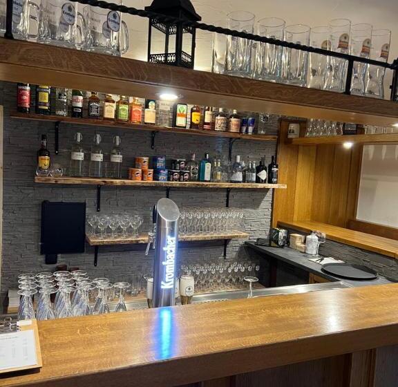 호스텔 Landgasthof Drei Eichen