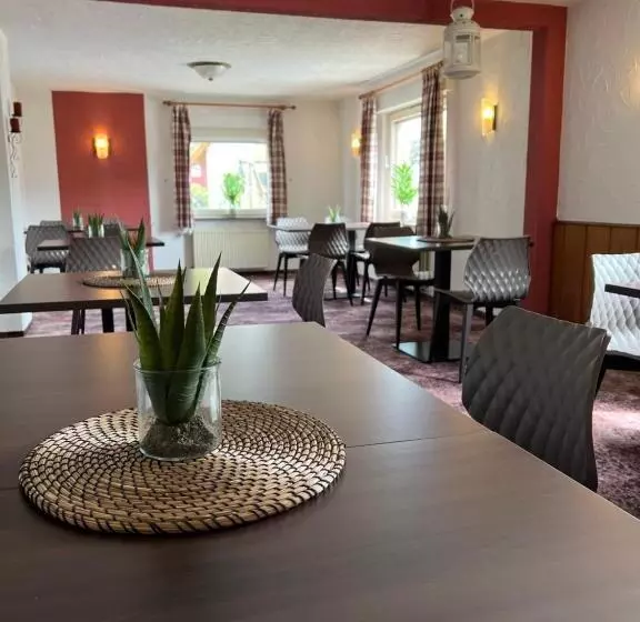 Retkeilymaja Landgasthof Drei Eichen