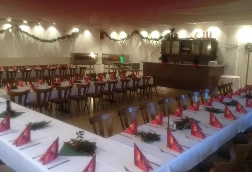 Retkeilymaja Landgasthof Drei Eichen