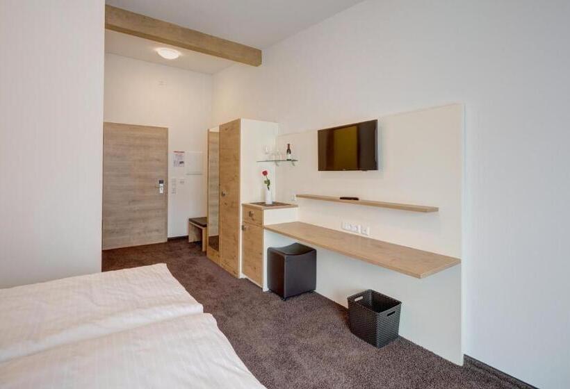 Hospedaria Vinotel Heinz J. Schwab