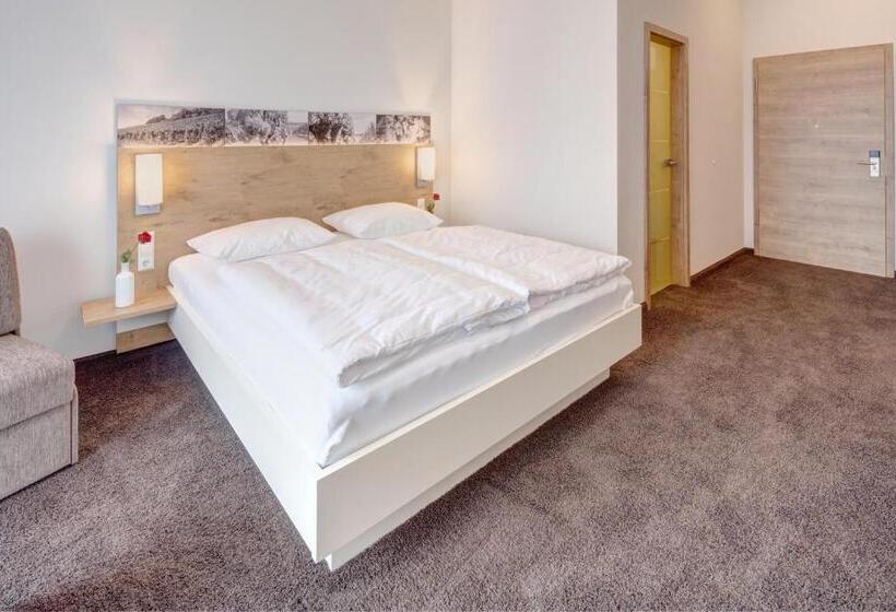 Hospedaria Vinotel Heinz J. Schwab