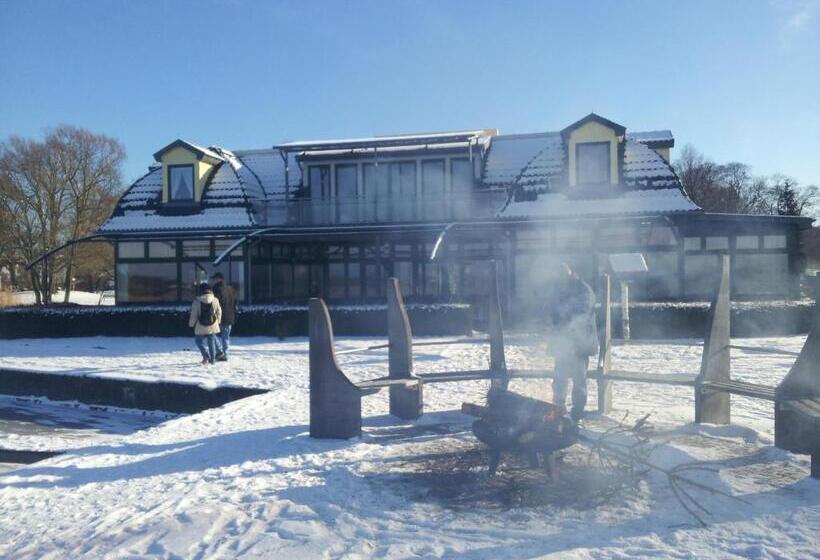 Пансион Bootshaus Neustrelitz