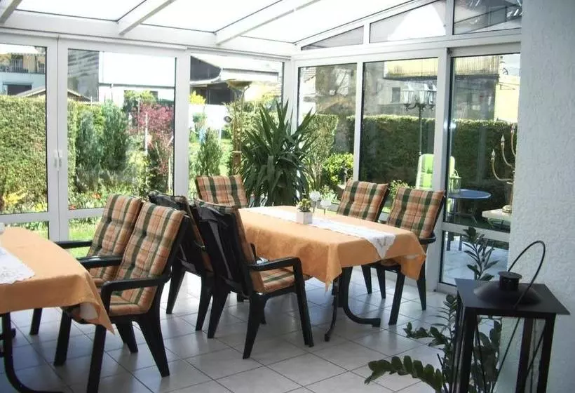 ペンション Gästehaus Resi