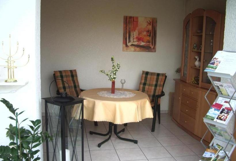 膳宿费 Gästehaus Resi