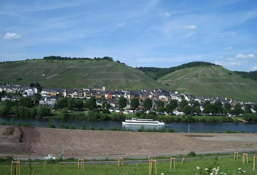 膳宿费 Gästehaus Resi