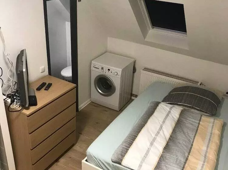 پانسیون Littlefriedrichrooms At Propellerwerk