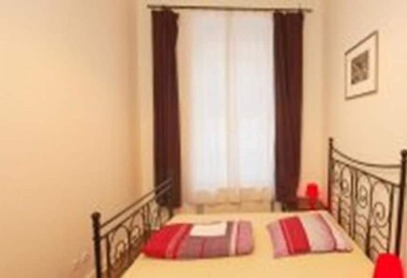 پانسیون Littlefriedrichrooms At Propellerwerk