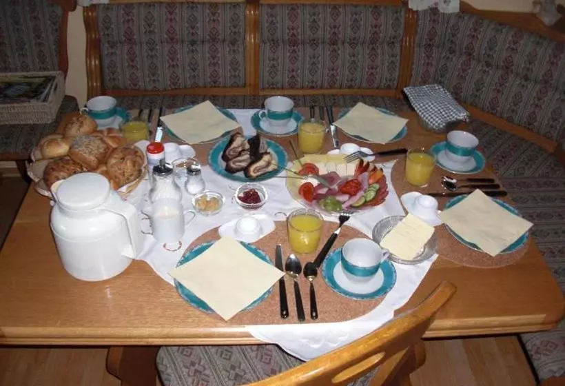 Pension Wiesenau