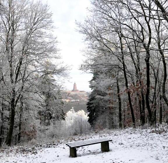 旅馆 Burghof Kyffhäuser