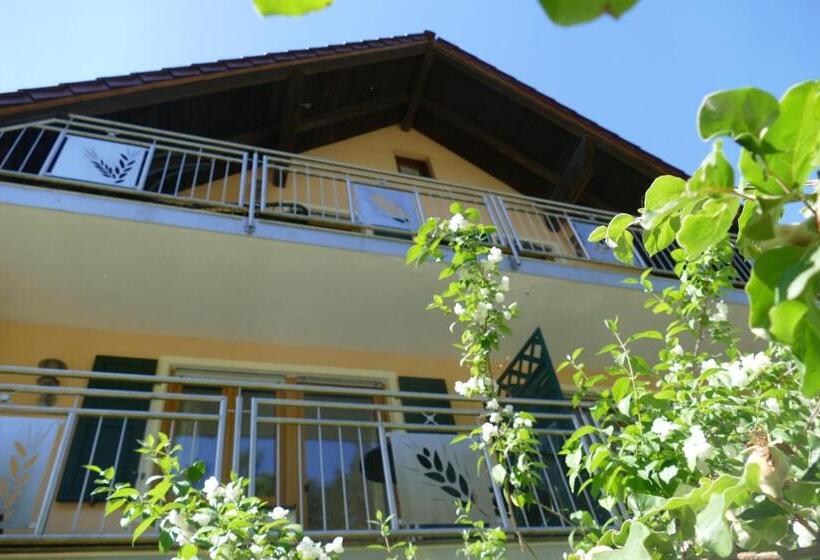 בית מלון כפרי Natur Aktiv Hof Thiem