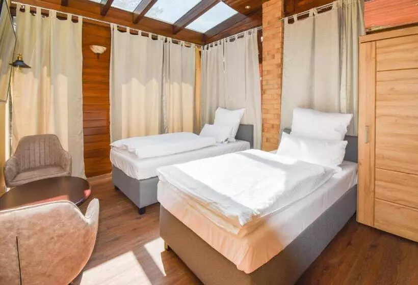 پانسیون Boutique Hotel Sena