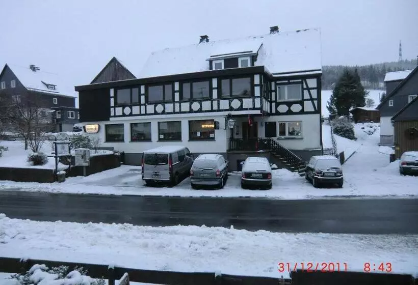 Majatalo Gasthof Haus Hubertus