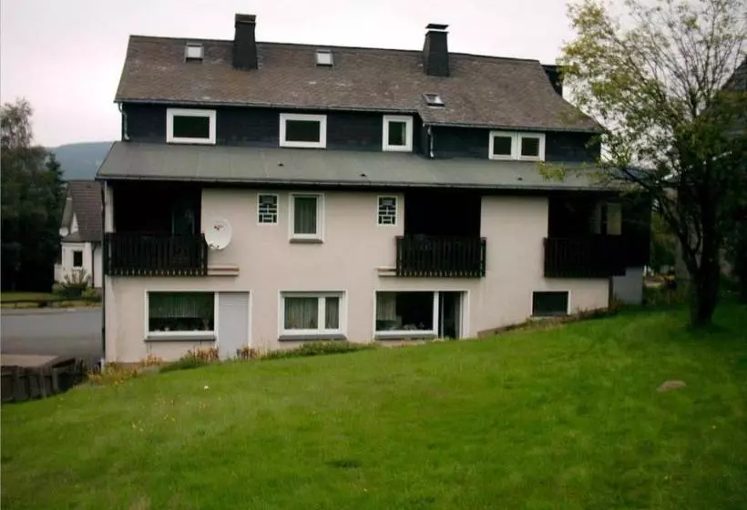 Majatalo Gasthof Haus Hubertus