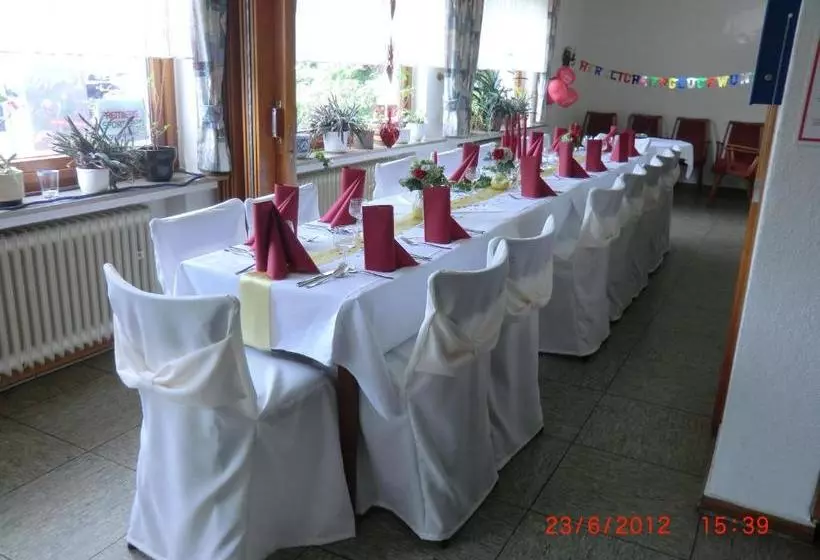 Majatalo Gasthof Haus Hubertus