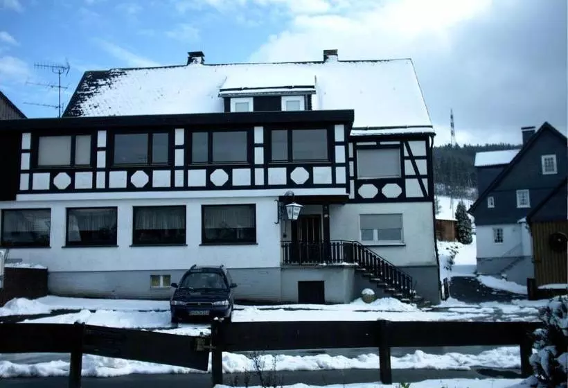 Majatalo Gasthof Haus Hubertus