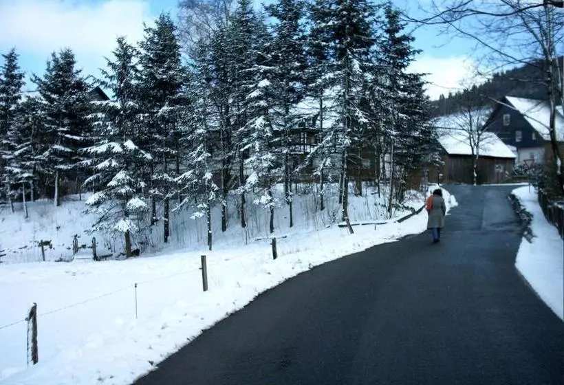 Majatalo Gasthof Haus Hubertus