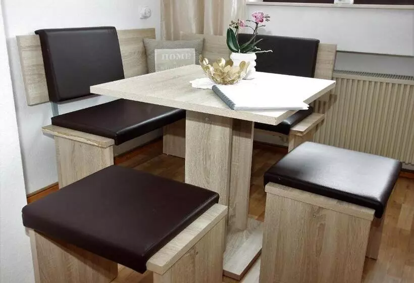 ペンション Gästehaus Absbachtal