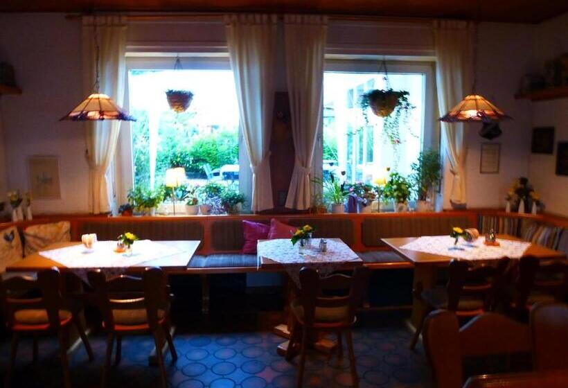 ペンション Landhaus Püttmann