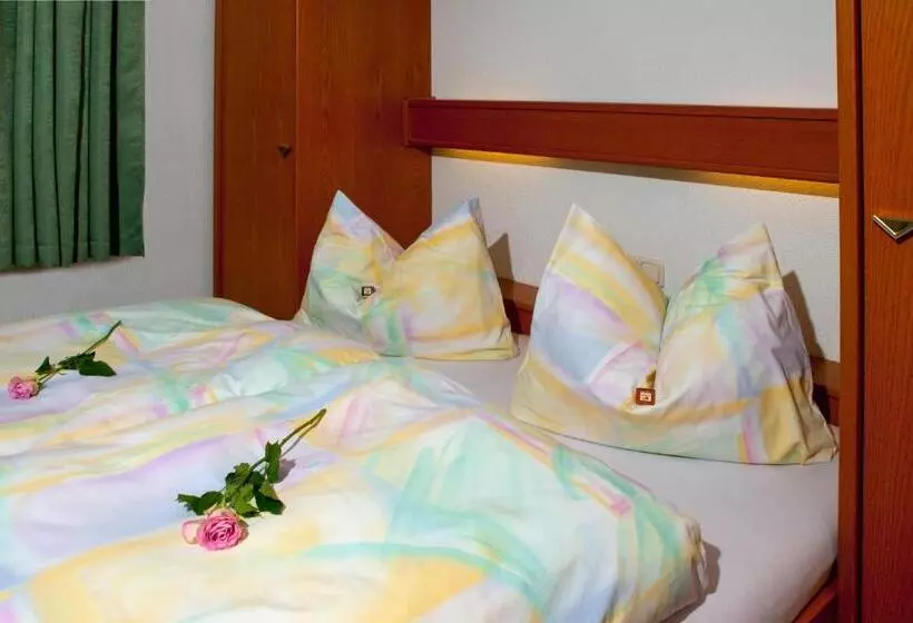 Pension Cafe Suzette