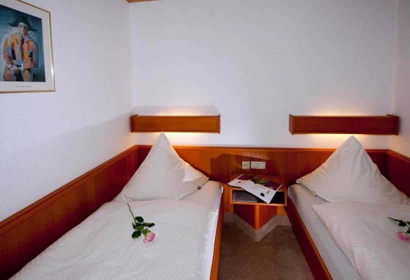 Pension Cafe Suzette