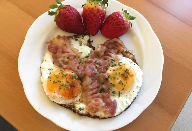 Pension Cafe Suzette