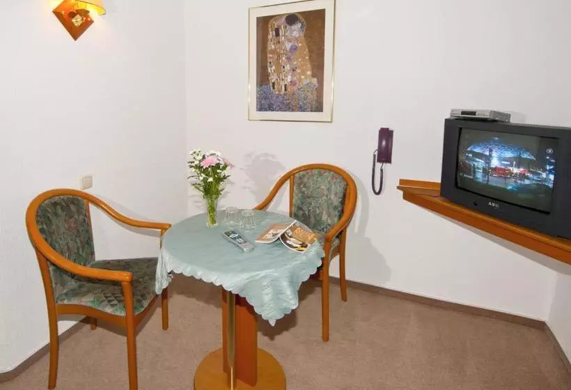 Pension Cafe Suzette