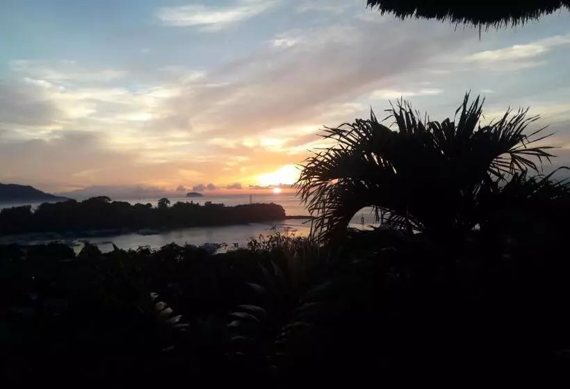 Majatalo Villa Manouria   Marcel