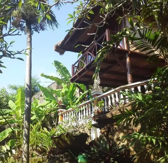 Majatalo Villa Manouria   Marcel