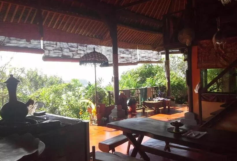 Majatalo Villa Manouria   Marcel