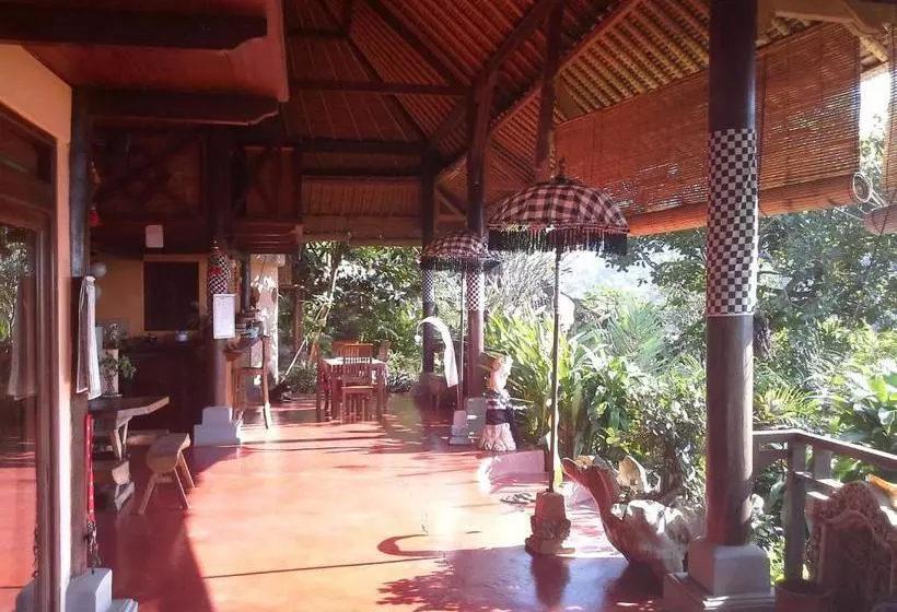 Majatalo Villa Manouria   Marcel