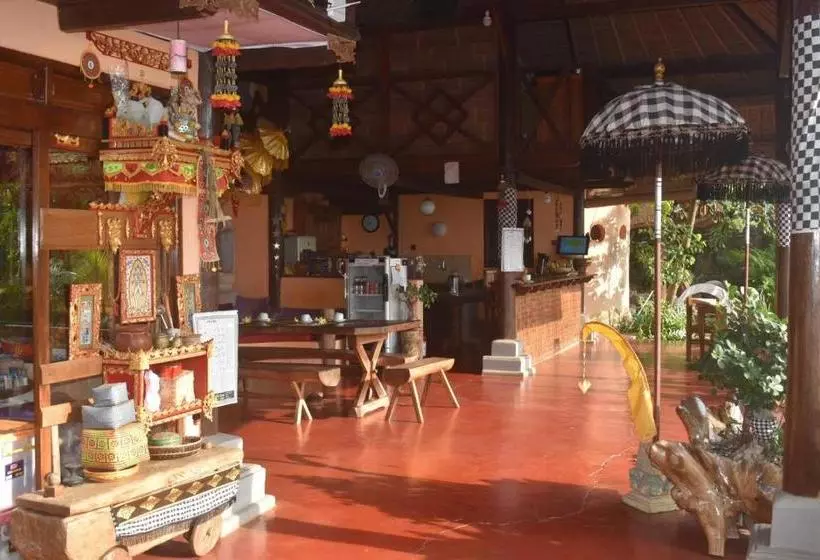 Majatalo Villa Manouria   Marcel