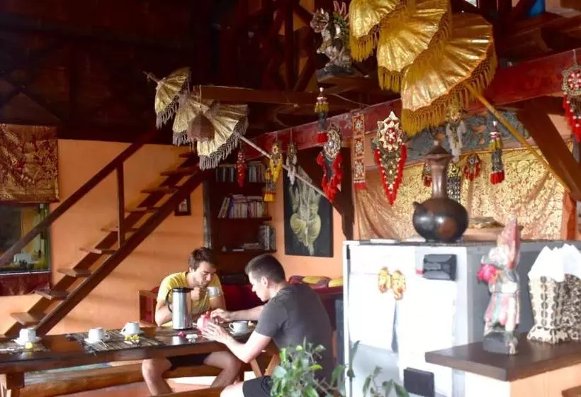 Majatalo Villa Manouria   Marcel