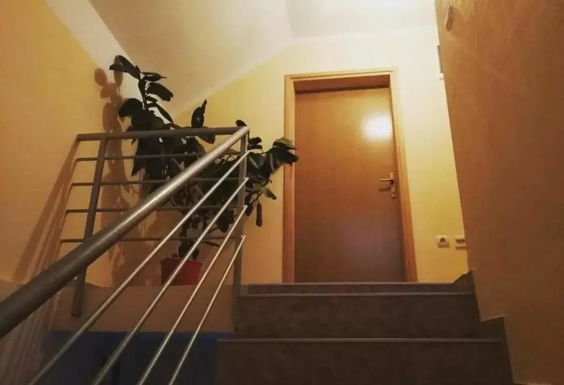 هتل Kuca Jelena