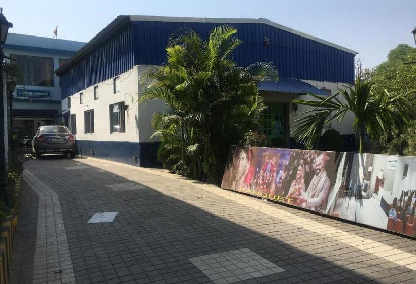 هتل Royal Panacea