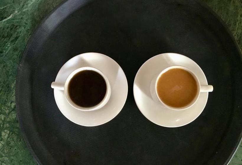 هتل Royal Panacea