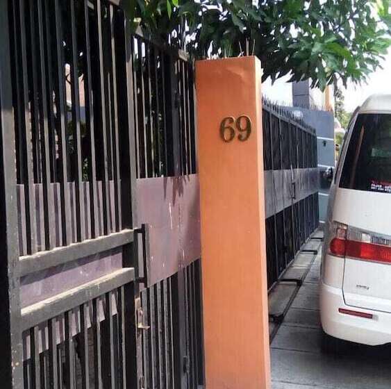 Пансион Colorbox House