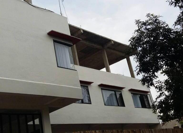 فندق صغير Anyar