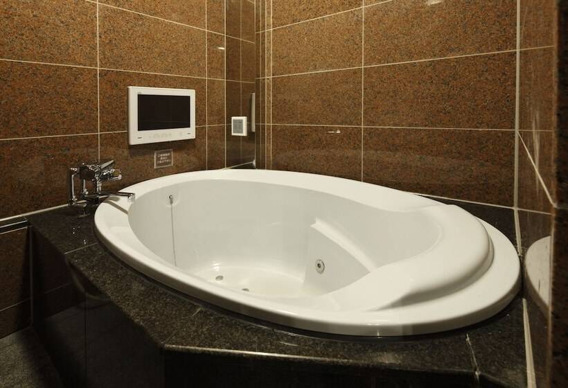 فندق Waltz Okazaki