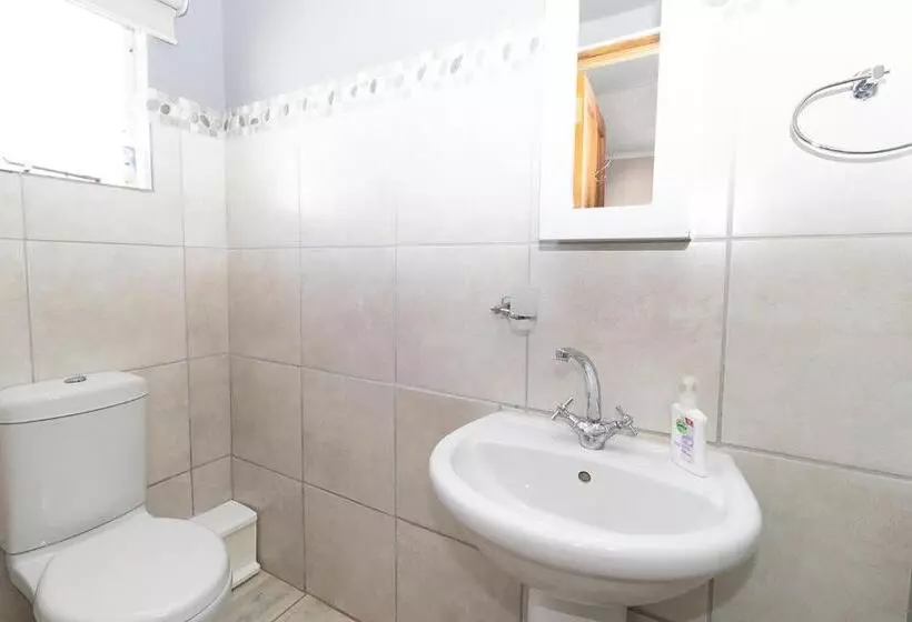 هتل White House Guest Farm