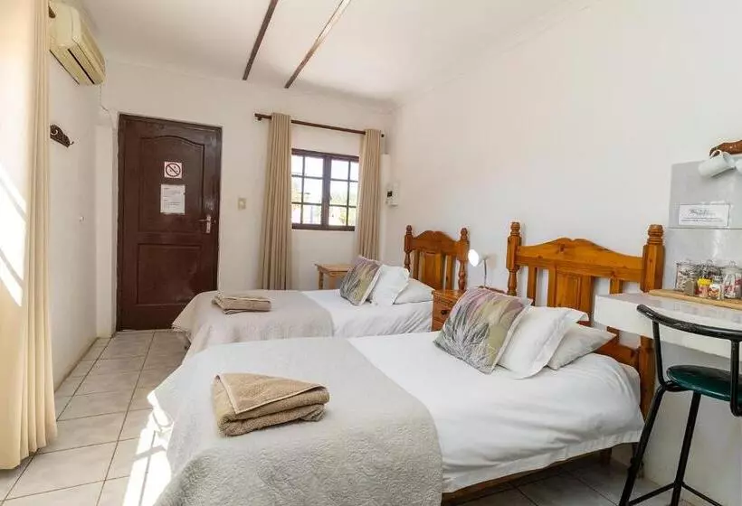 هتل White House Guest Farm