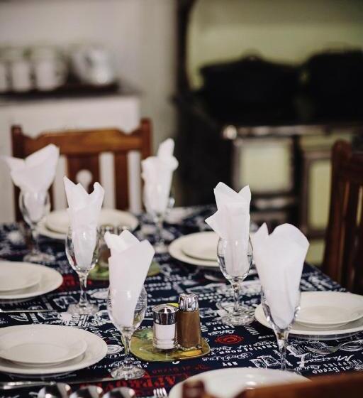 هتل White House Guest Farm