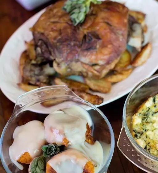 هتل White House Guest Farm