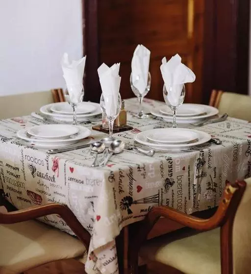 هتل White House Guest Farm