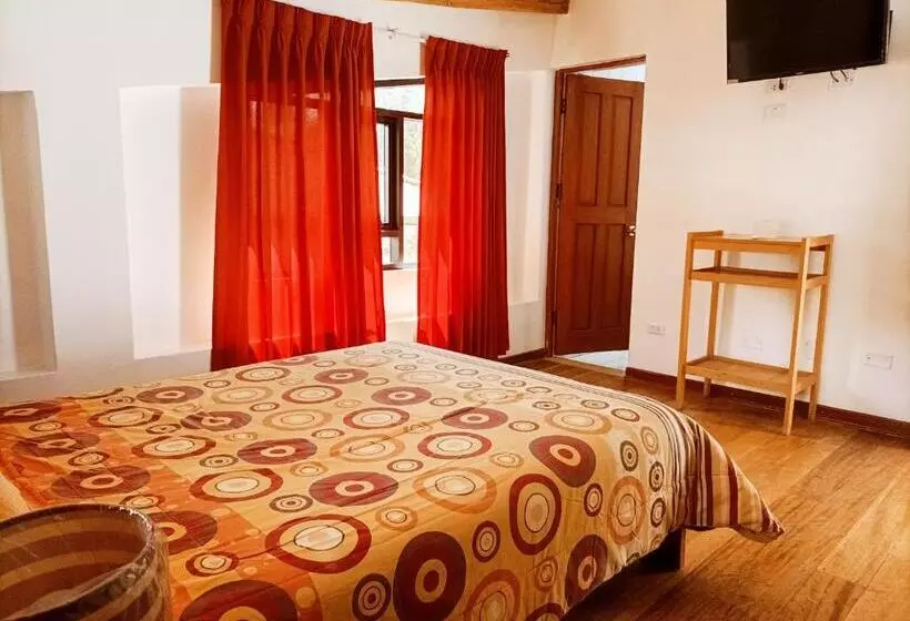 ユースホステル Kantu Hospedaje