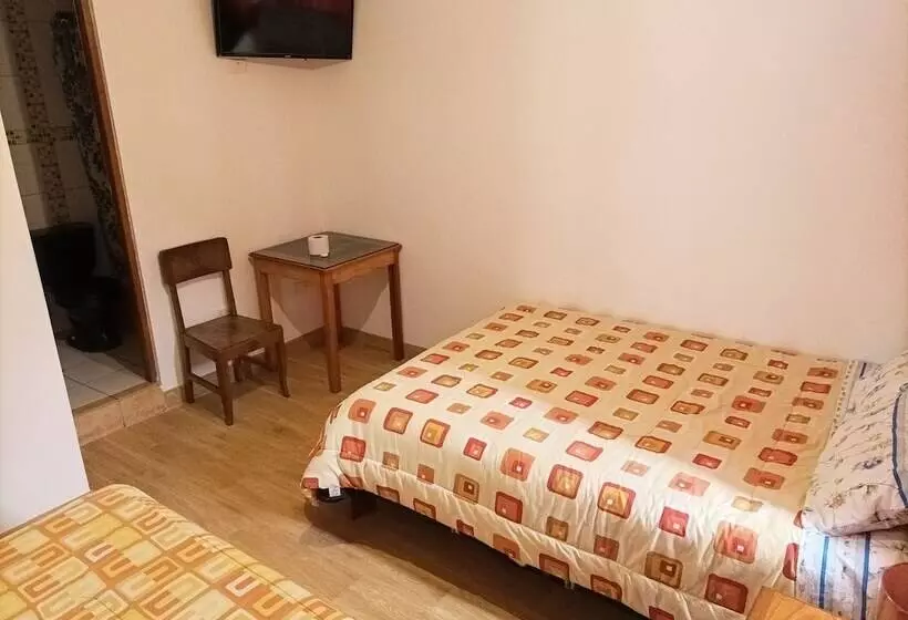 ユースホステル Kantu Hospedaje