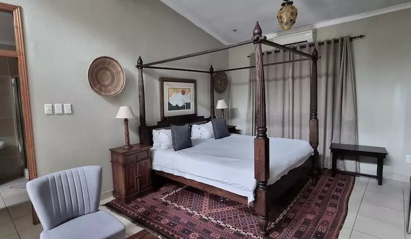 پانسیون African Roots Guest House