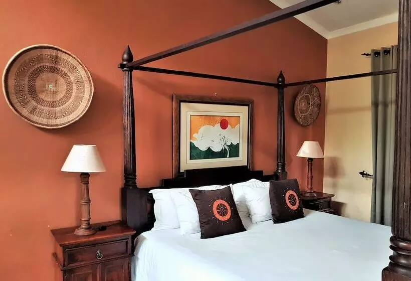 پانسیون African Roots Guest House